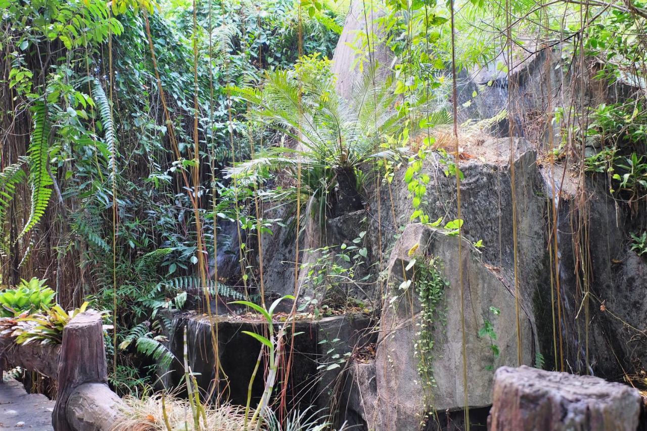Oyo 604 Ruen Mai Horm Resort Trang Kültér fotó