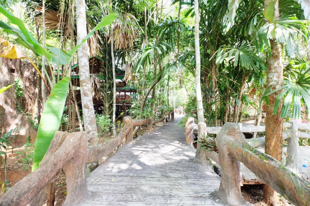Oyo 604 Ruen Mai Horm Resort Trang Kültér fotó